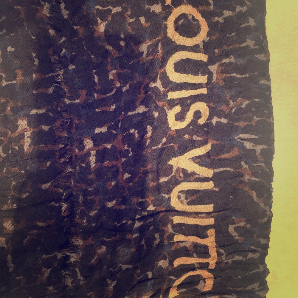 Louis Vuitton Unique Scarf